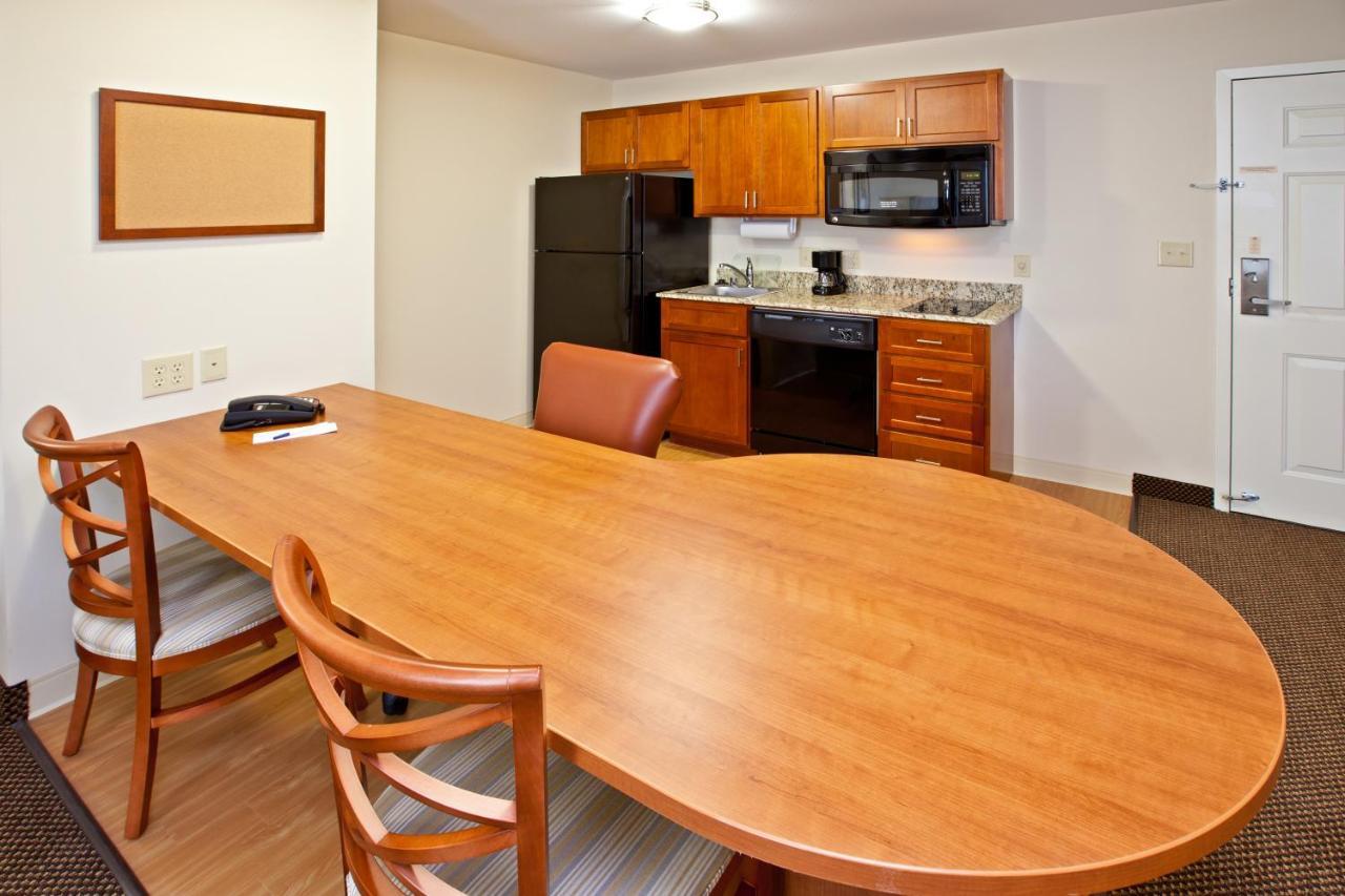 Candlewood - Knox By Ihg Hotel